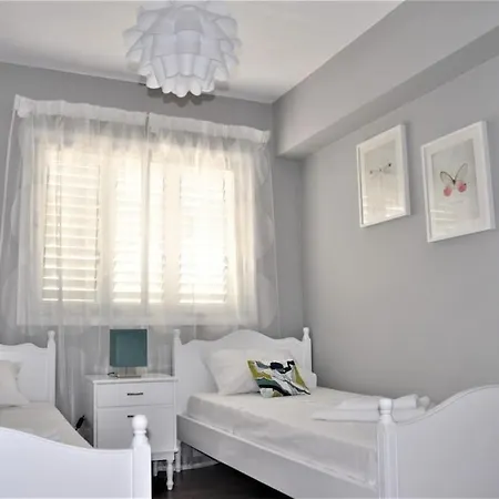 Liliana Sea View Suite Larnaca Exterior photo
